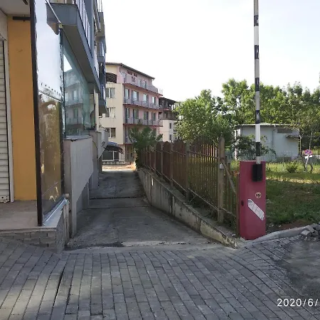 Apartament Stoyanovi *